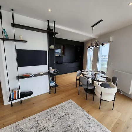Apartment Le Davs - Splendide Avec Vue Caen